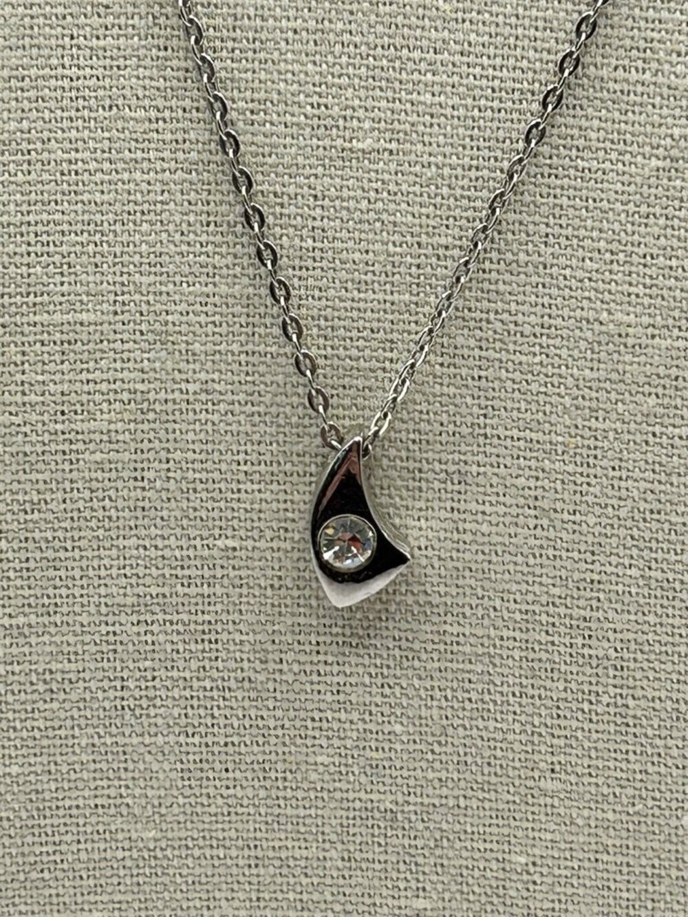Sarah Coventry Necklace Silver Tone Contemporary Drop Minimalist Pendant Crystal